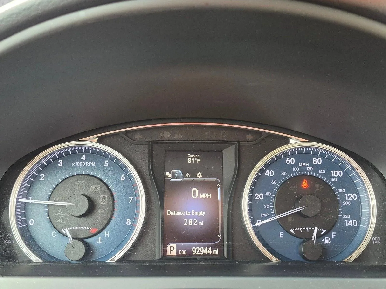 2017 Toyota Camry XLE photo 10