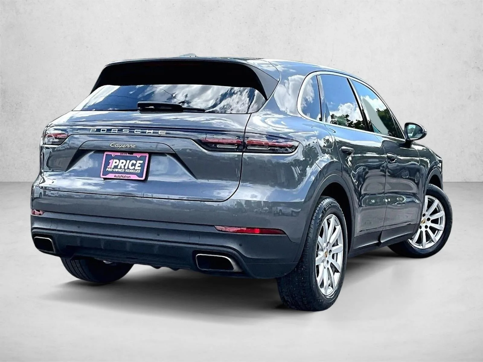 2020 Porsche Cayenne Base photo 2