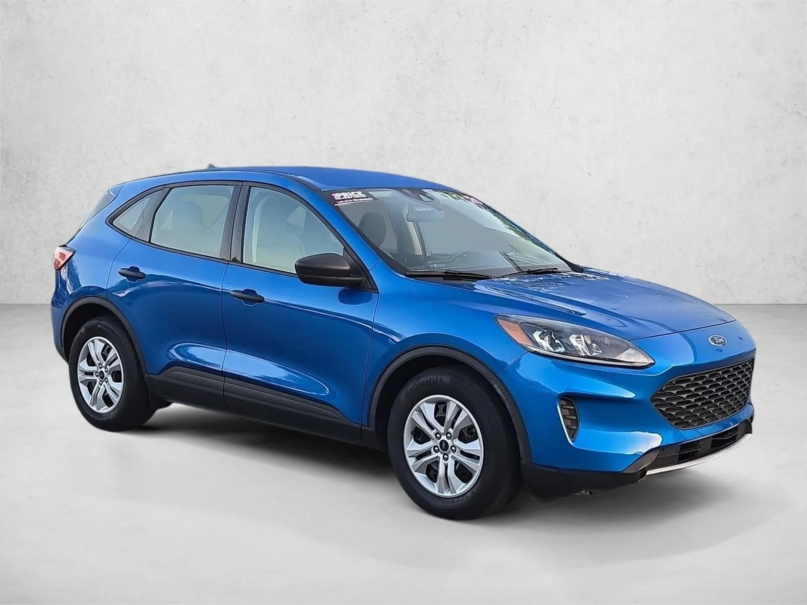 2020 Ford Escape S FWD photo 3