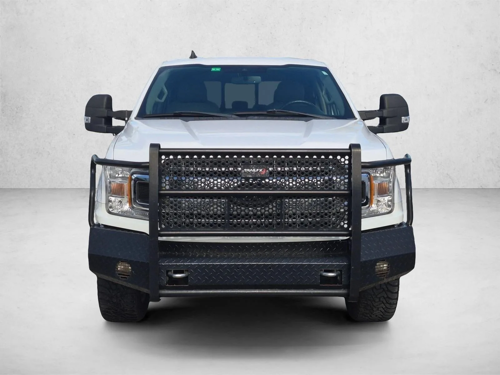 2019 Ford F-150 XLT 4WD SuperCrew 5.5' Box photo 2