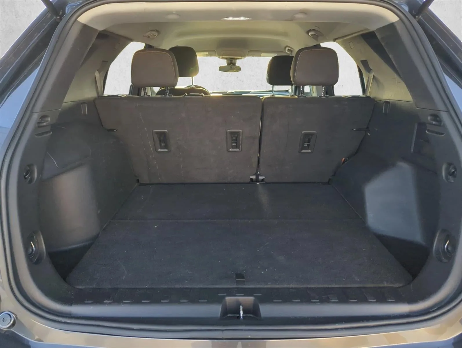 2023 Chevrolet Equinox FWD 4dr LT w/1LT photo 5