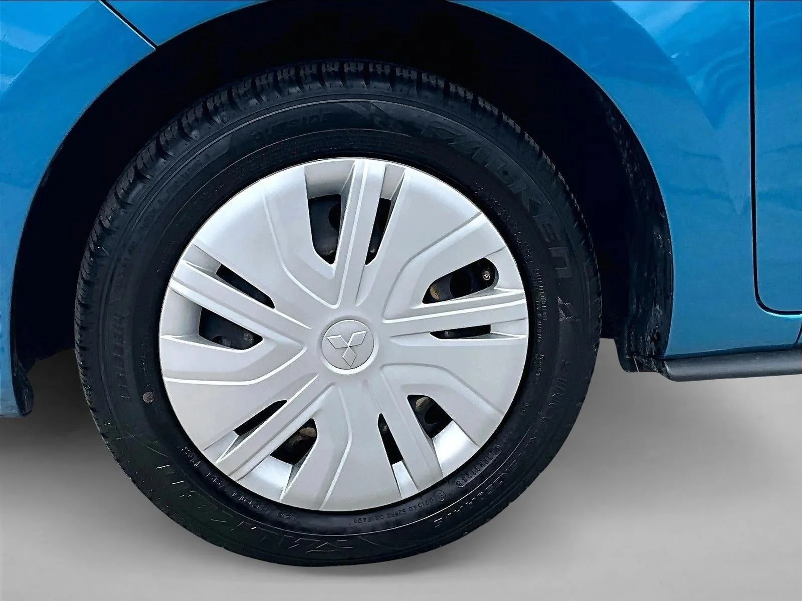 2024 Mitsubishi Mirage ES photo 10