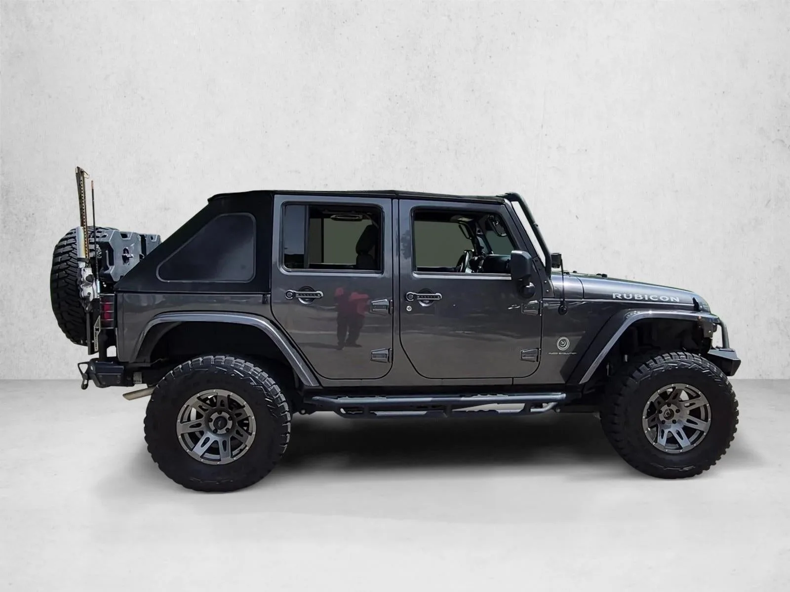 2014 Jeep Wrangler Unlimited Rubicon photo 4