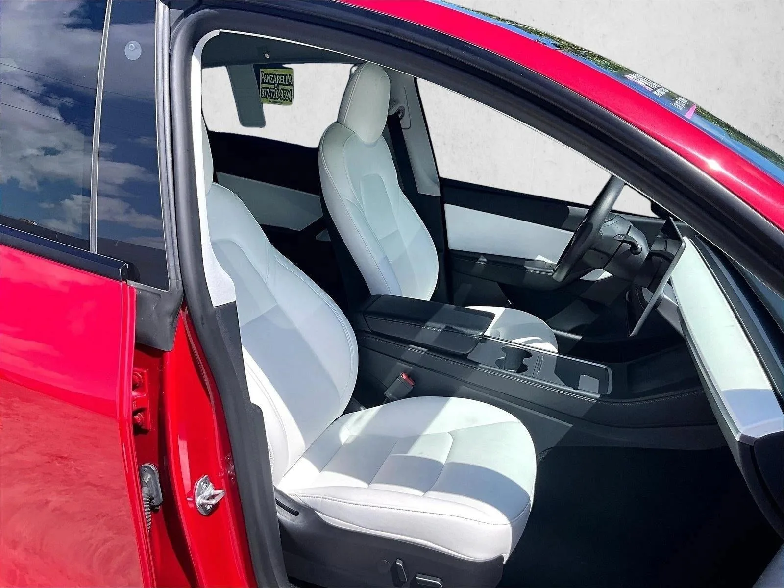 2022 Tesla Model Y Long Range Dual Motor All-Wheel Drive photo 9