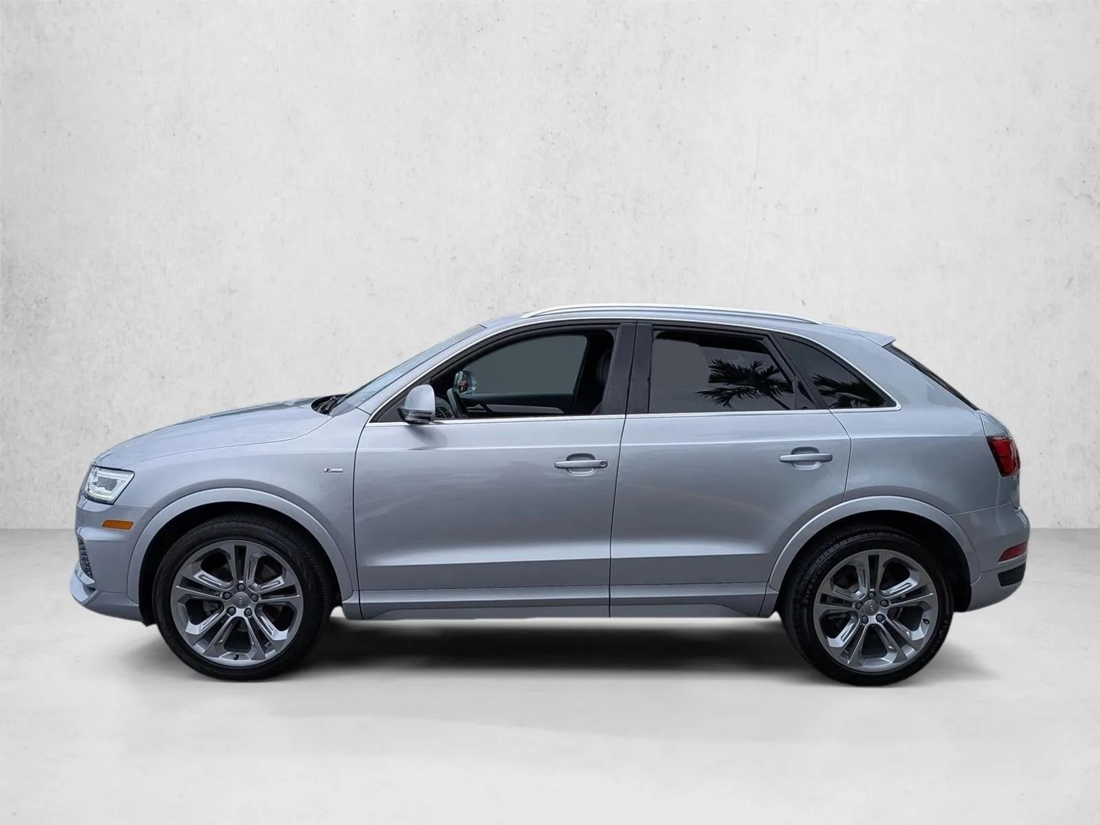 2018 Audi Q3 2.0 TFSI Sport Premium Plus FWD photo 8