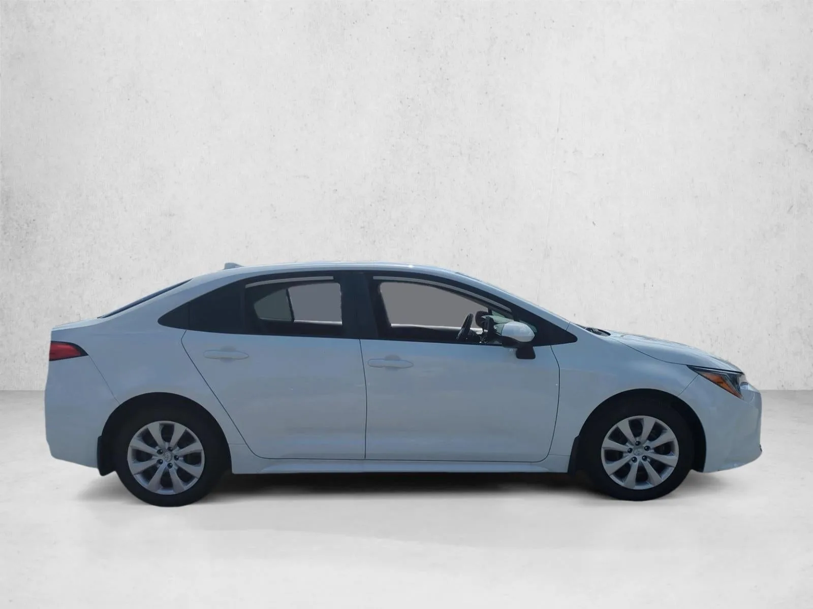2026 Toyota Corolla LE CVT (Natl) photo 4