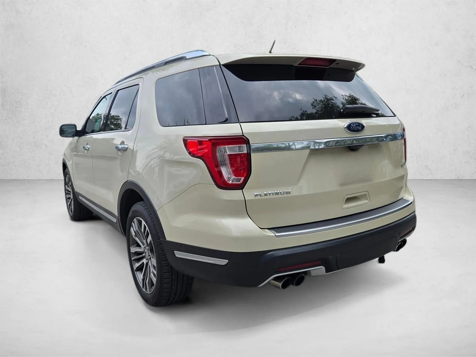 2018 Ford Explorer Platinum 4WD photo 7