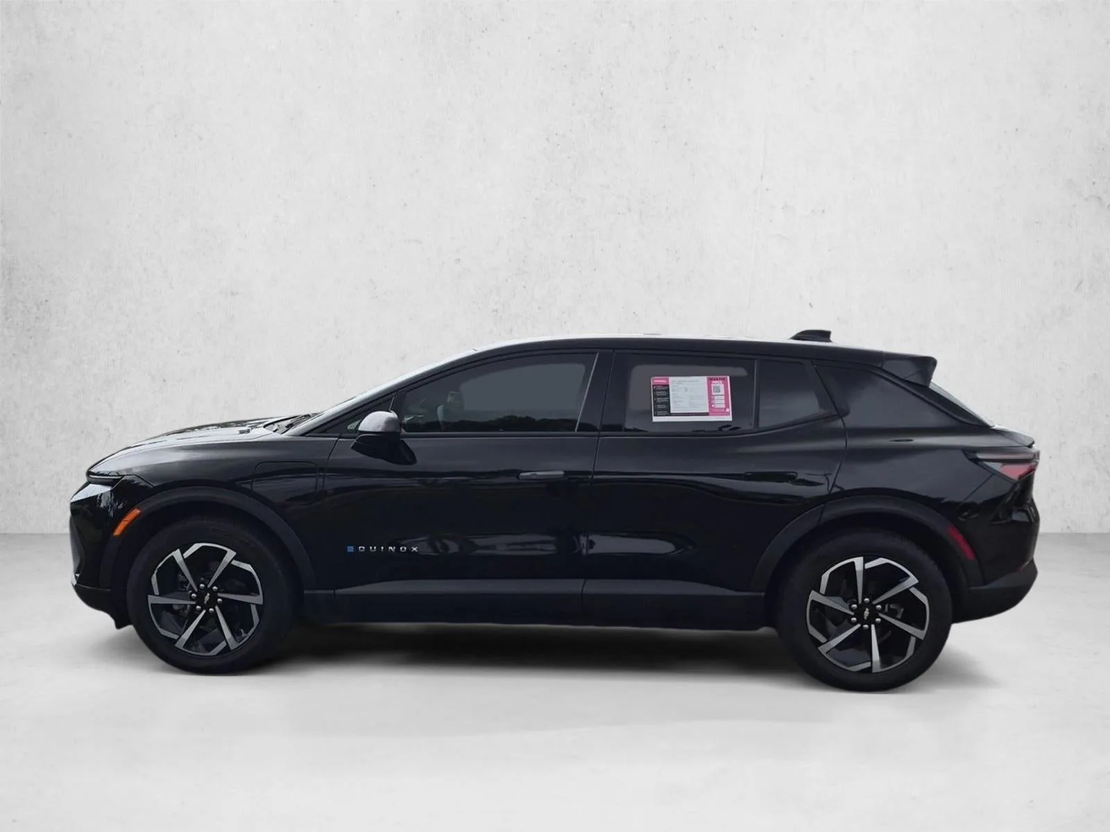 2025 Chevrolet Equinox EV LT photo 9