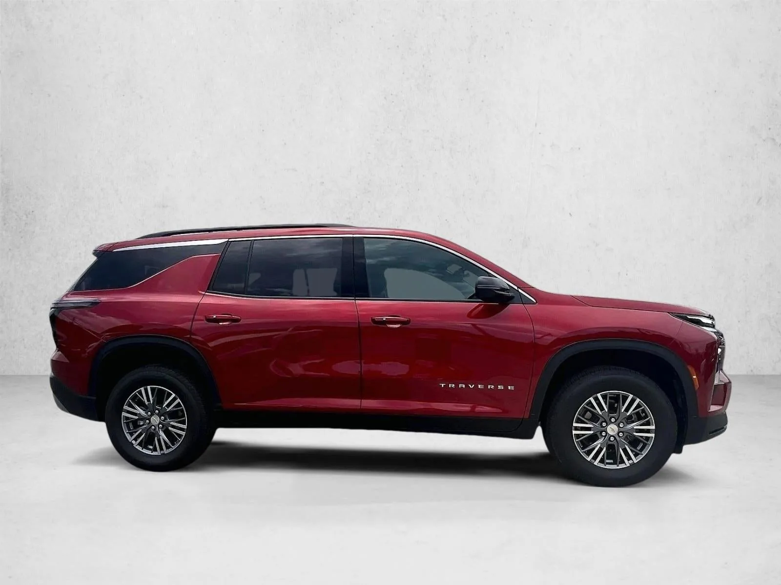 2025 Chevrolet Traverse LT photo 5