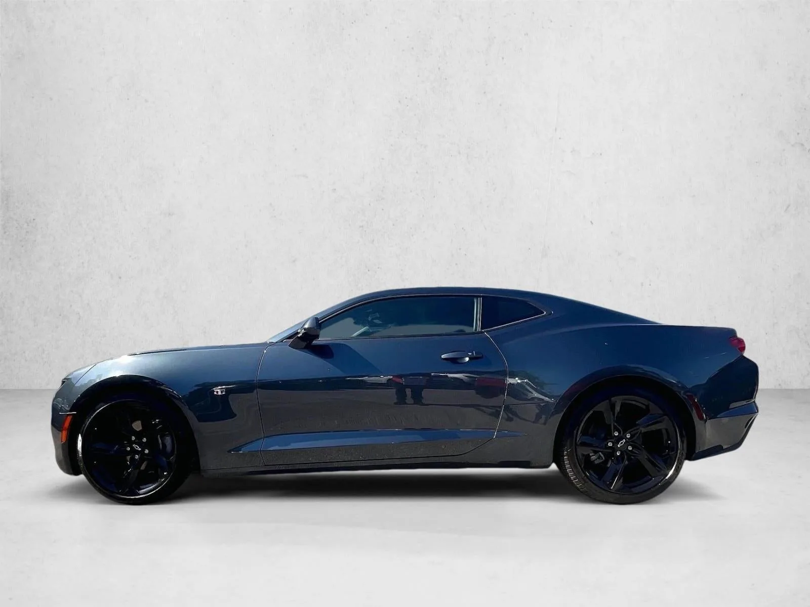 2023 Chevrolet Camaro 1LT photo 5