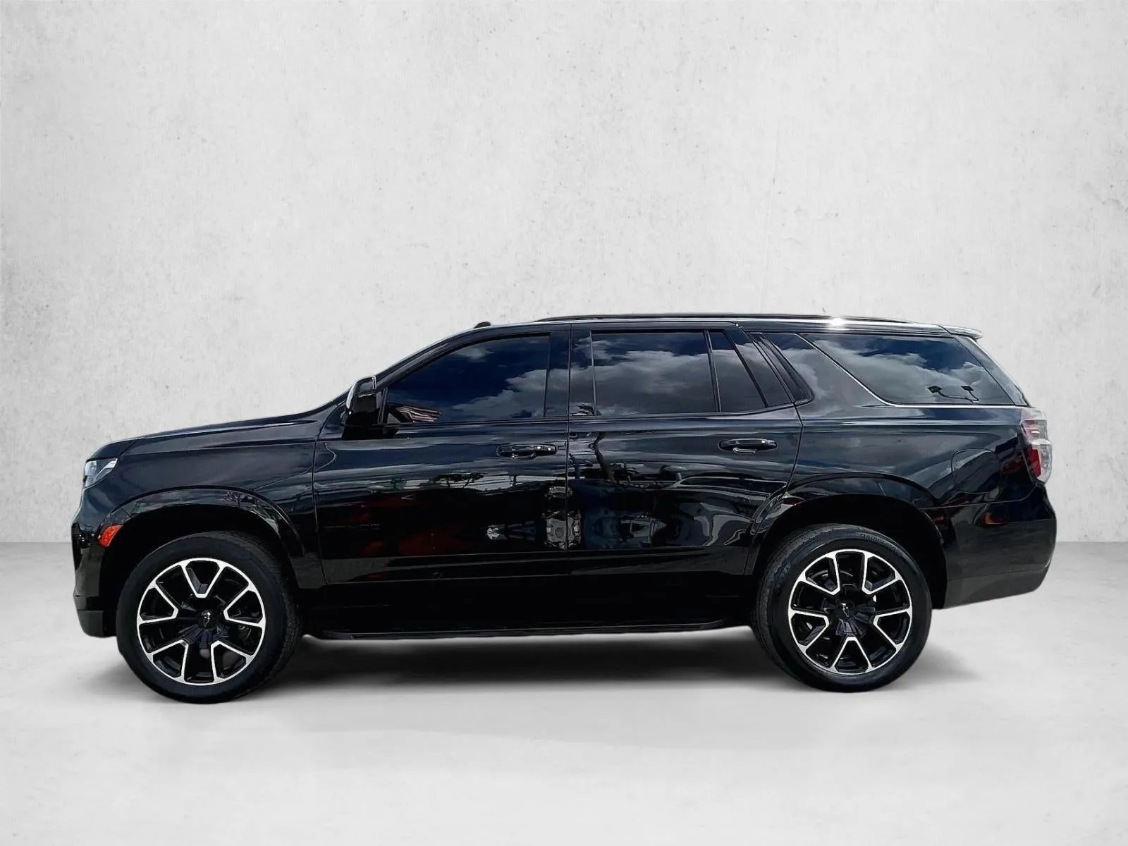 2024 Chevrolet Tahoe RST photo 6