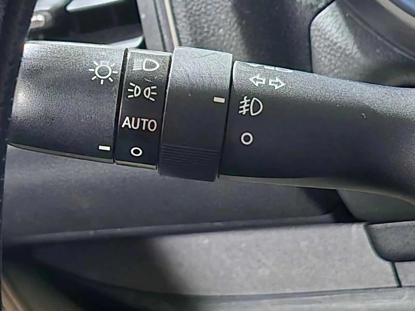 2021 Subaru Ascent Limited 8-Passenger photo 6