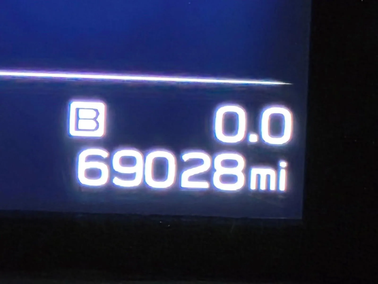 2021 Subaru Ascent Limited 8-Passenger photo 3