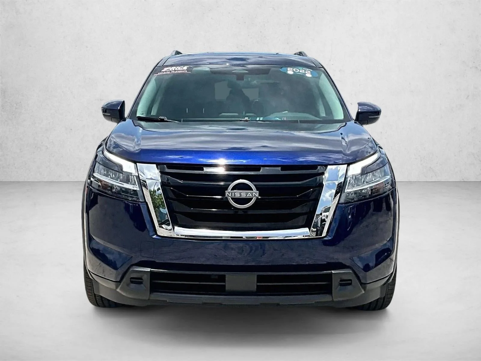 2022 Nissan Pathfinder SV 2WD photo 3