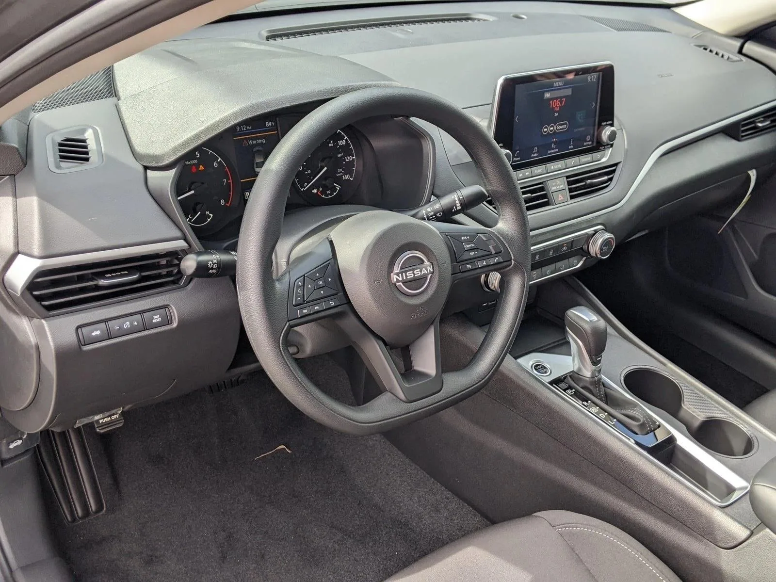 2025 Nissan Altima S FWD photo 3