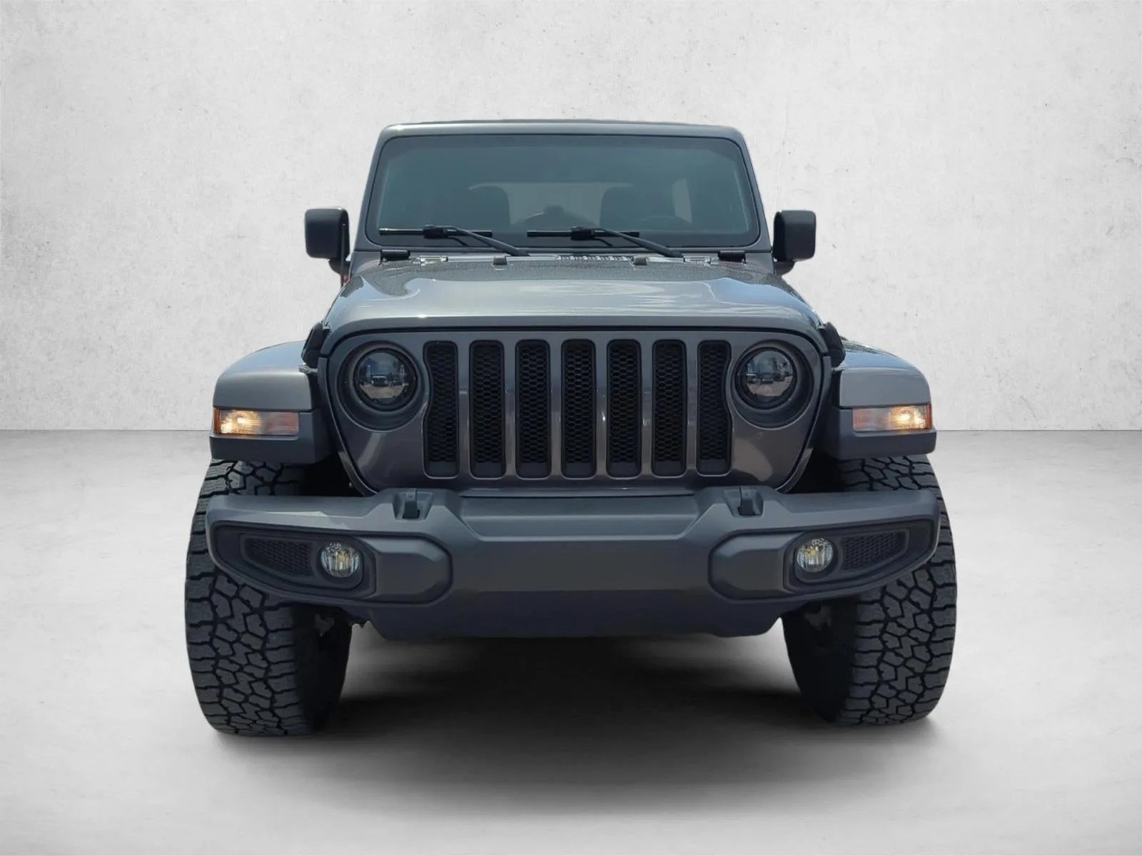 2018 Jeep Wrangler Unlimited Sahara 4x4 photo 2