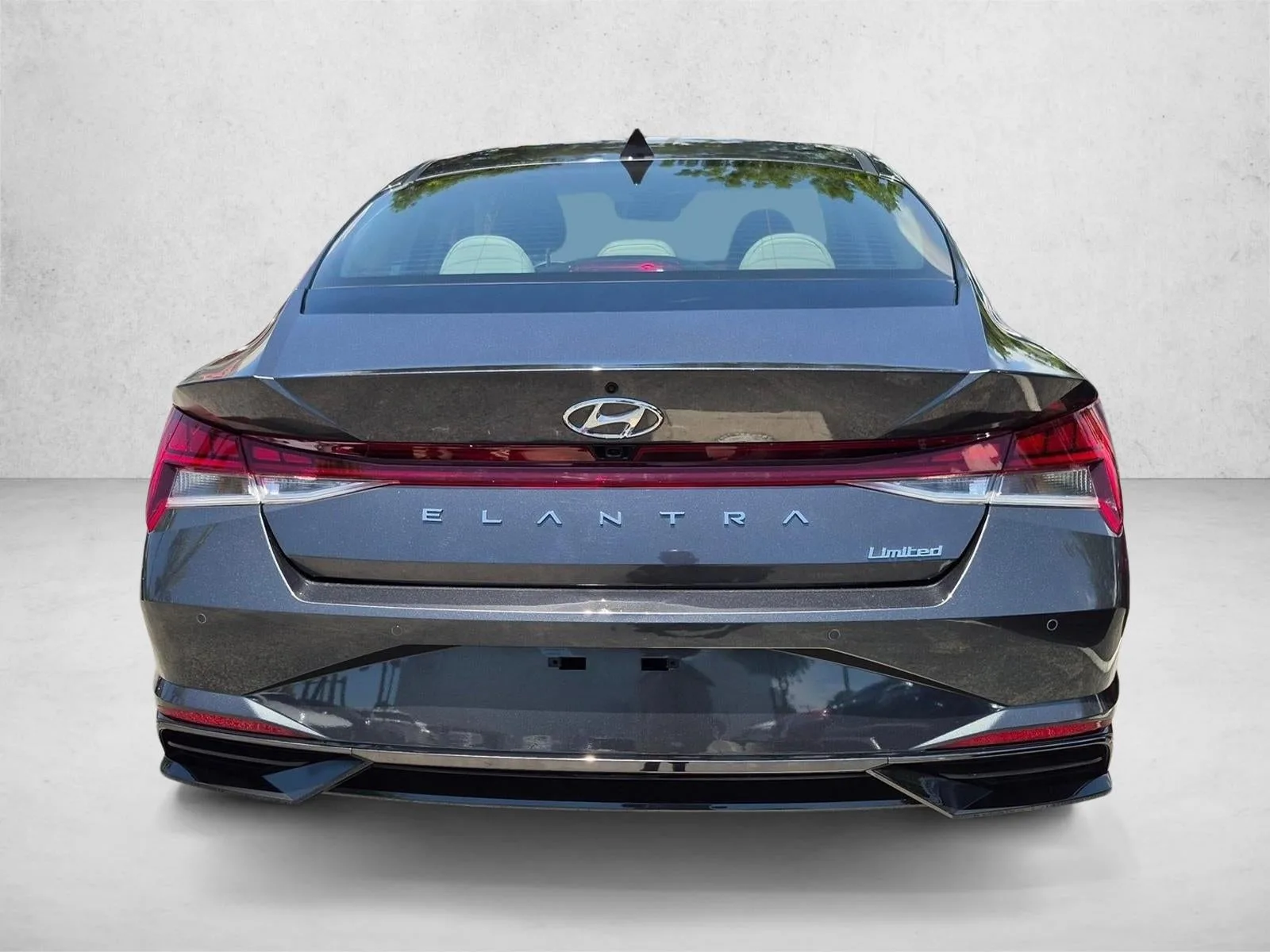 2023 Hyundai ELANTRA Limited IVT photo 4