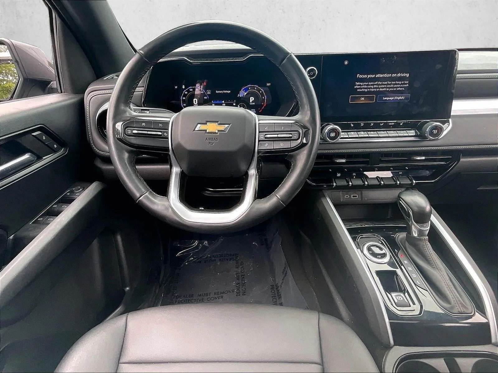 2024 Chevrolet Colorado LT photo 5