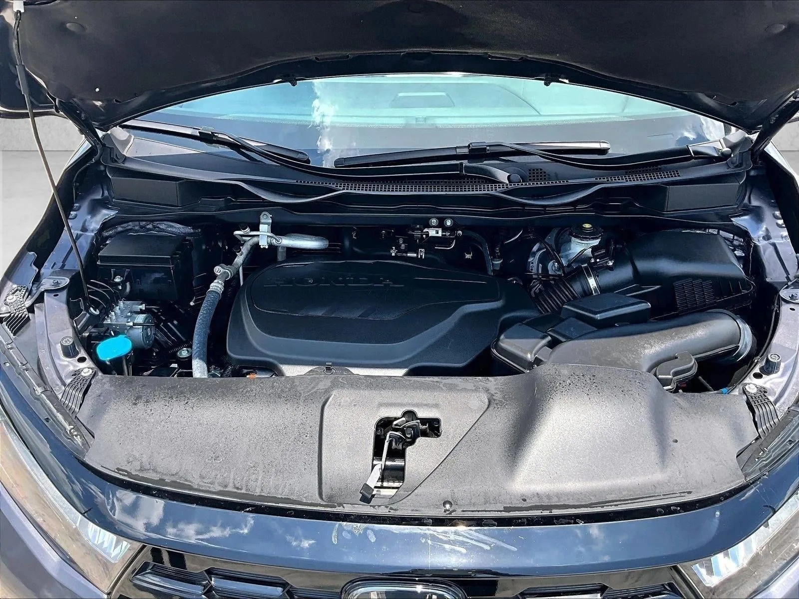 2025 Honda Odyssey Touring photo 11