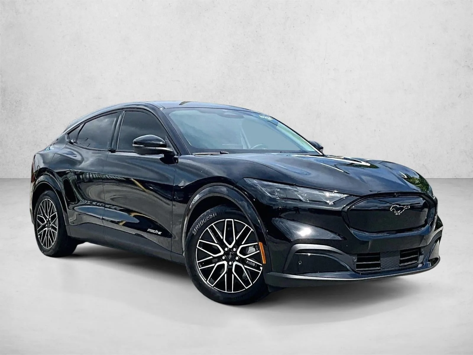2026 Ford Mustang Mach-E Premium photo 12