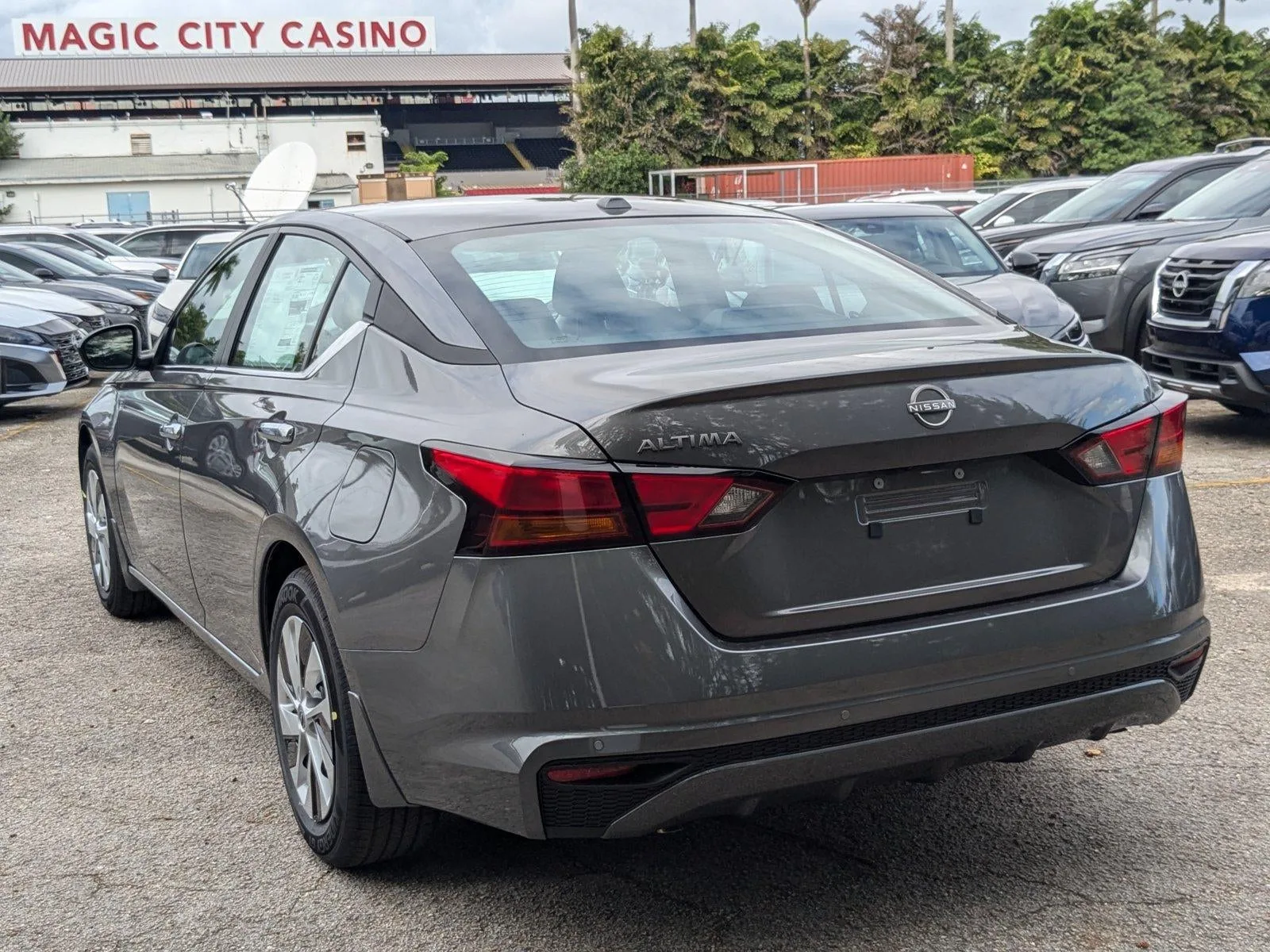 2025 Nissan Altima S FWD photo 8