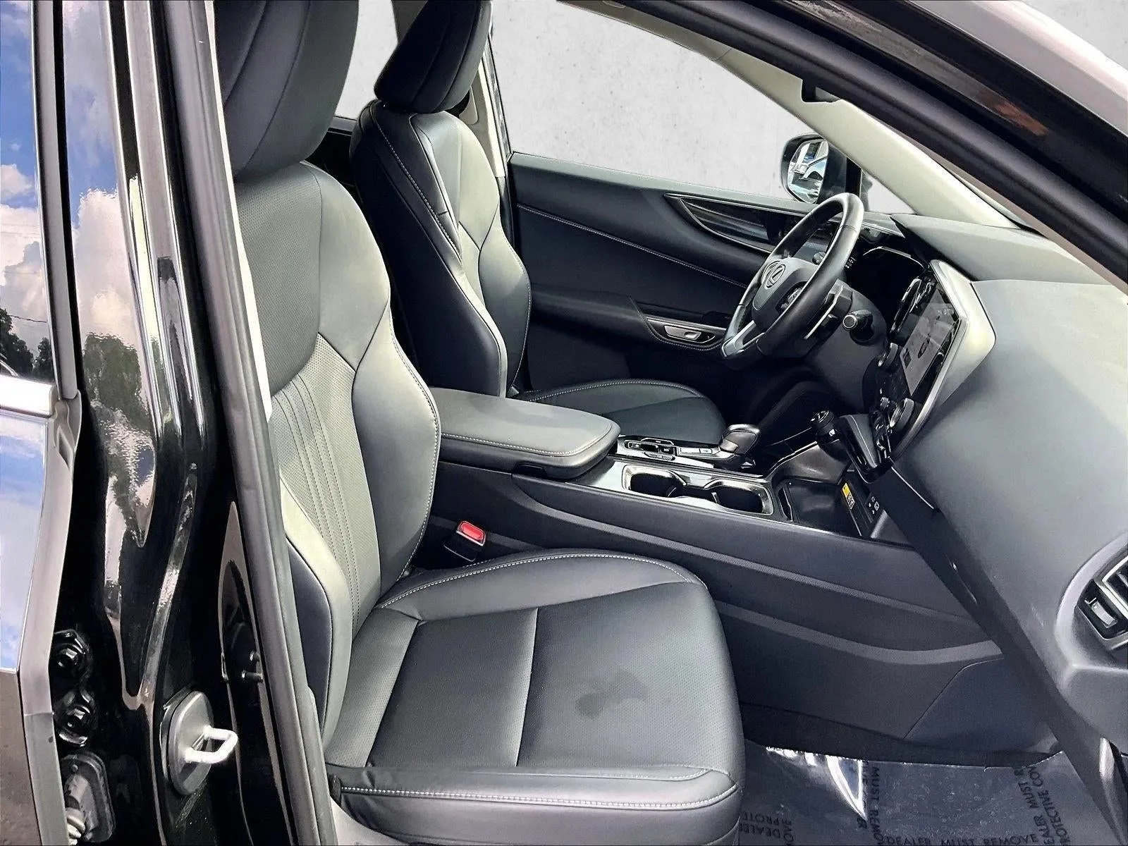 2025 Lexus NX NX 250 photo 9