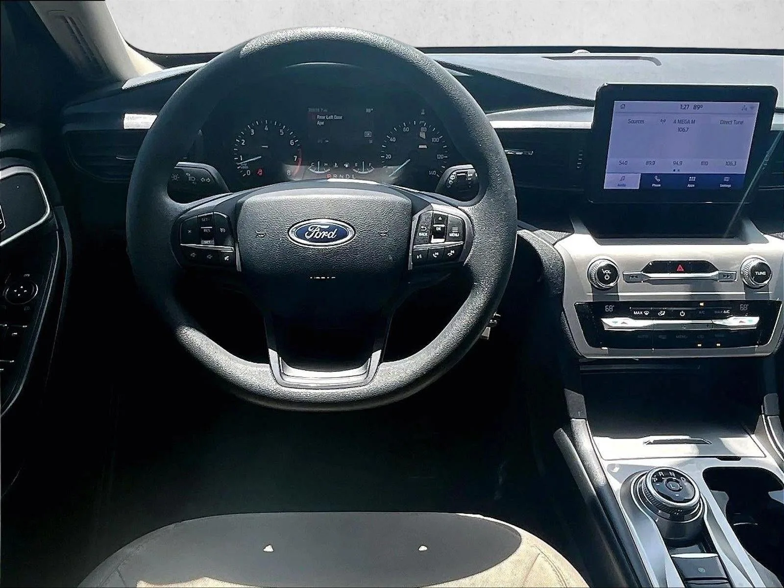 2021 Ford Explorer Base photo 7