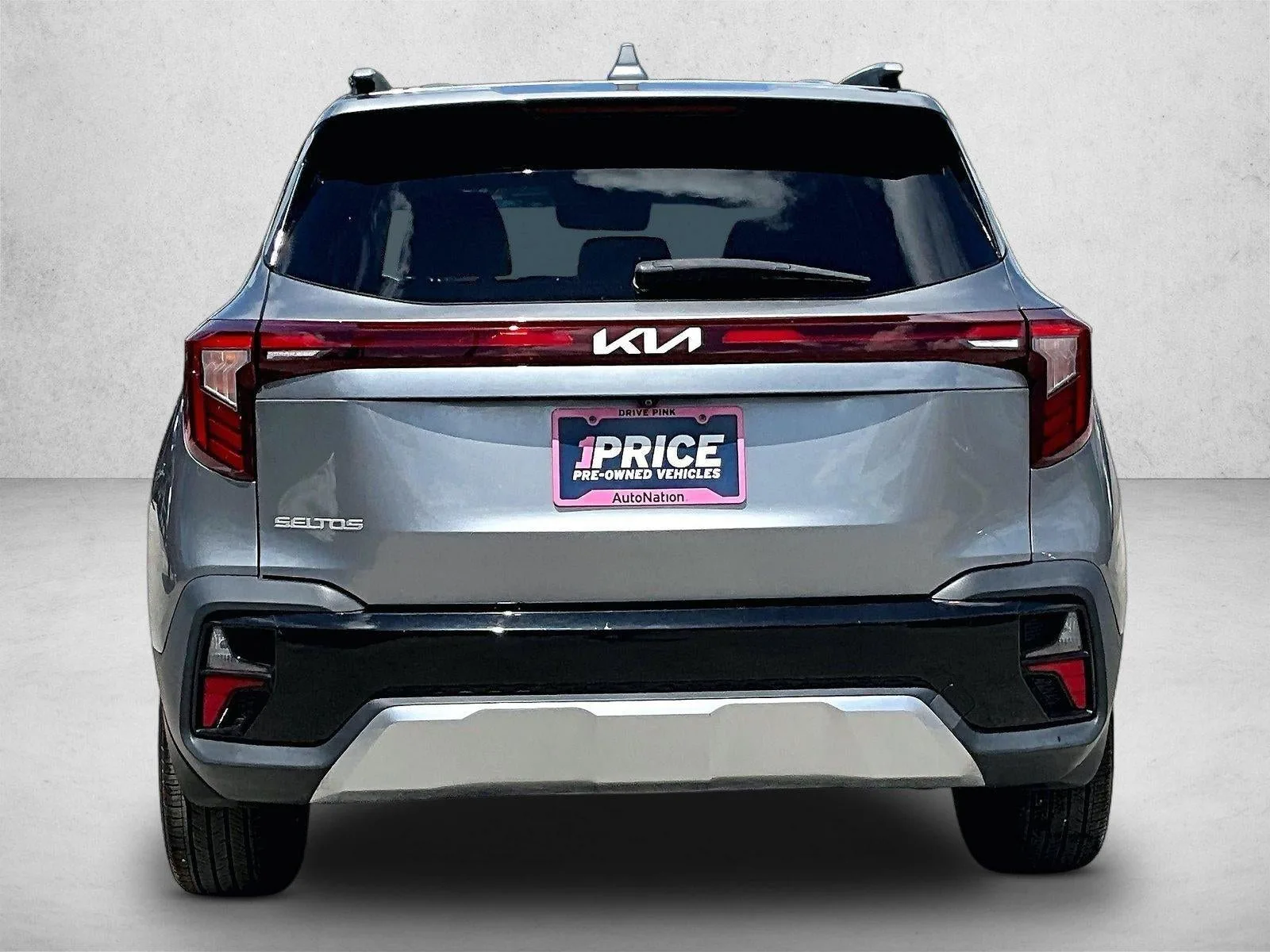 2024 Kia Seltos S photo 4