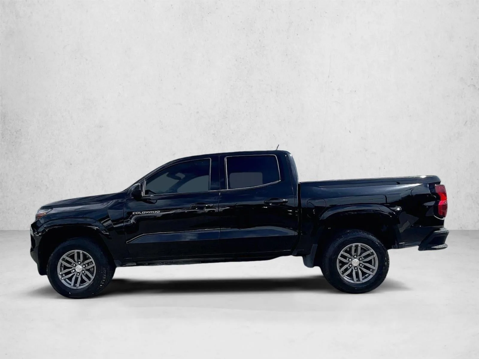 2023 Chevrolet Colorado 2WD LT photo 6