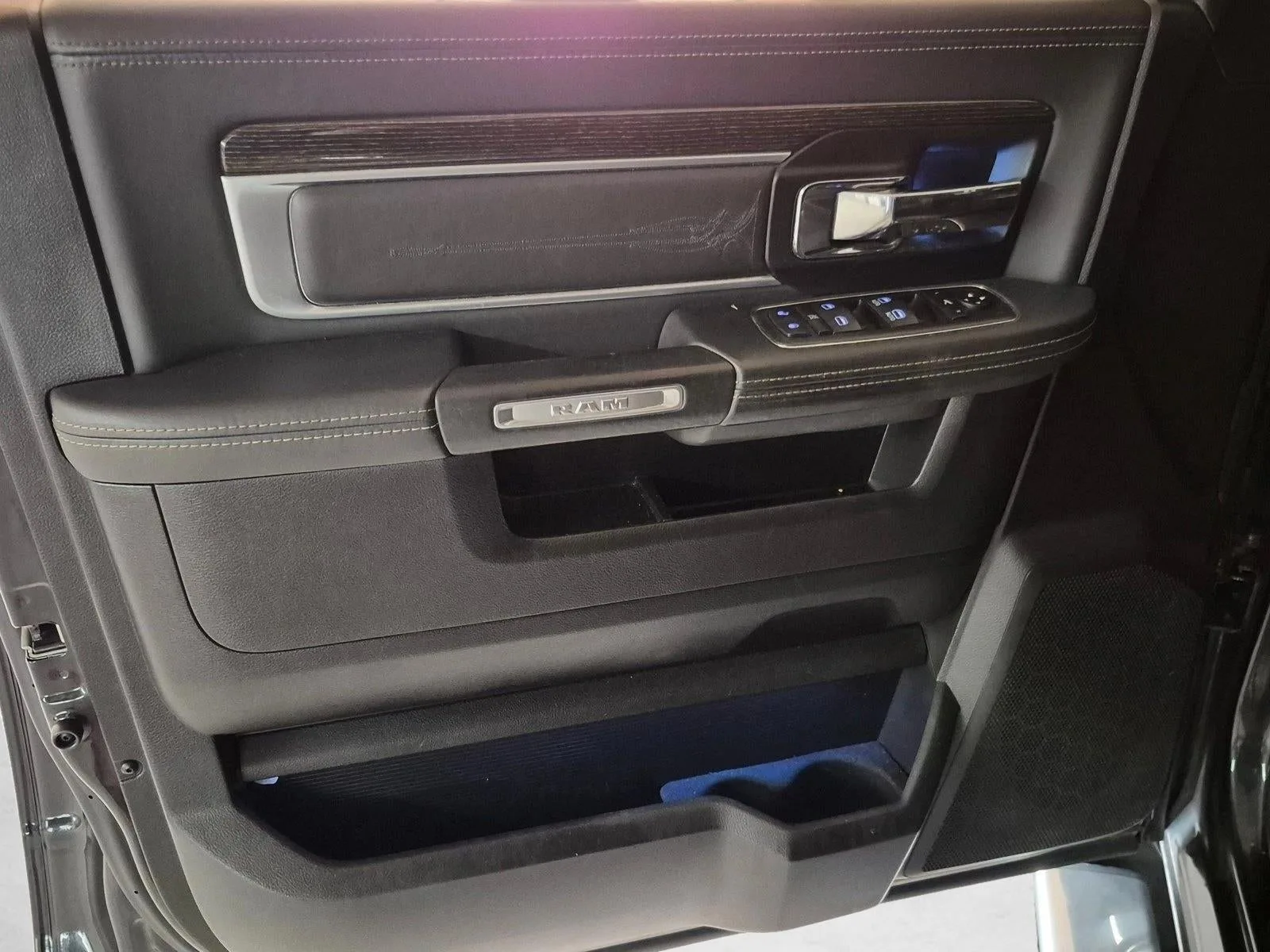 2016 RAM 1500 Longhorn Limited photo 9