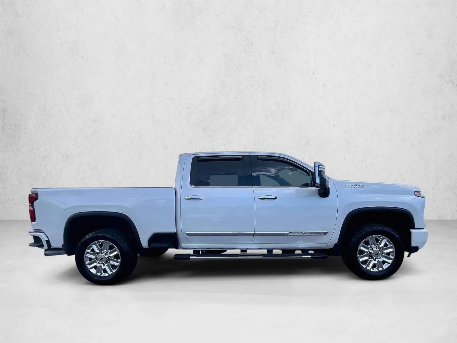 2025 Chevrolet Silverado 2500 HD High Country photo 5