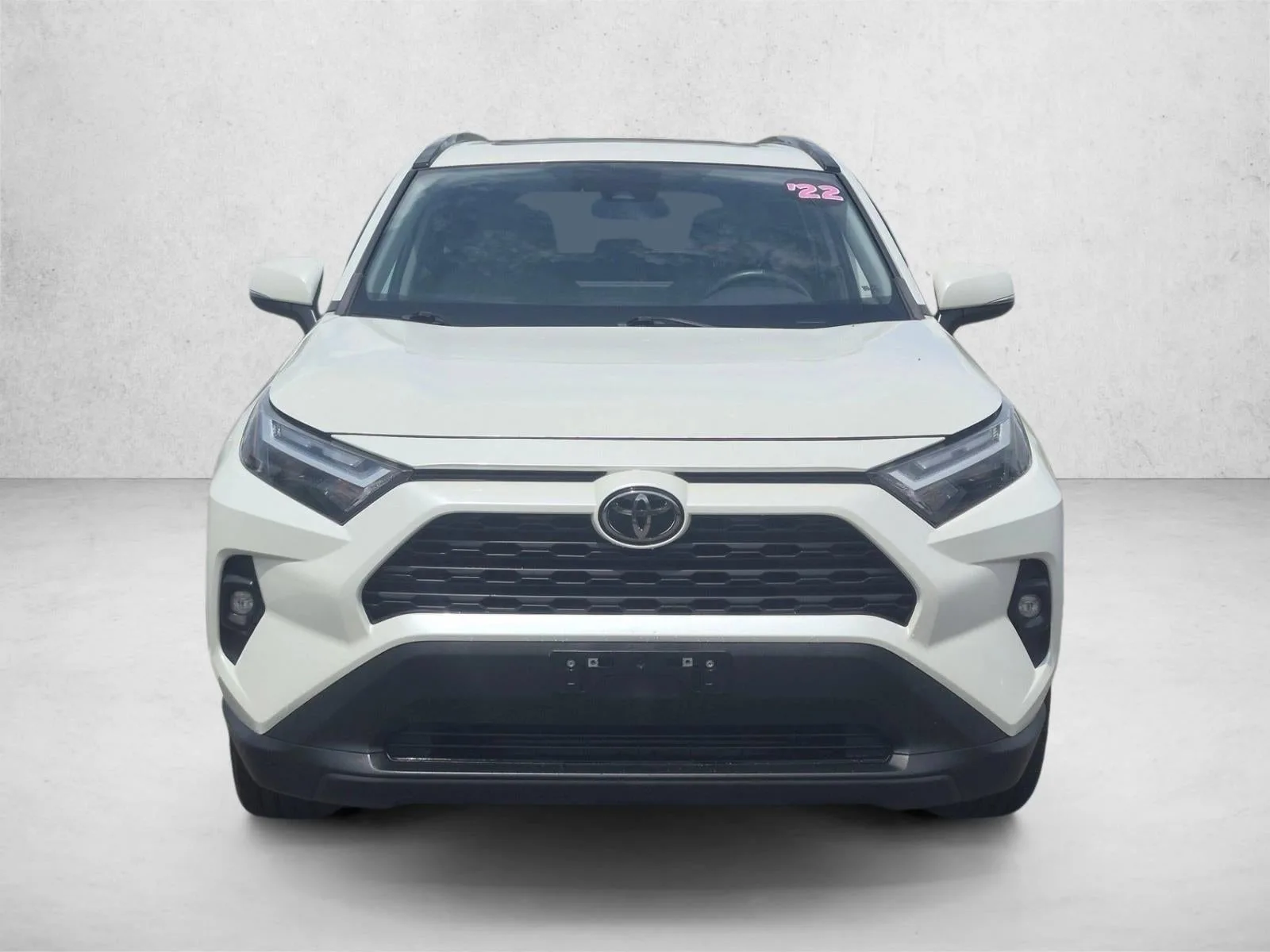 2022 Toyota RAV4 XLE Premium photo 2