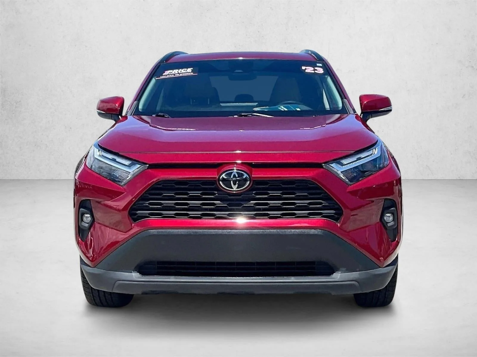 2023 Toyota RAV4 XLE Premium photo 3
