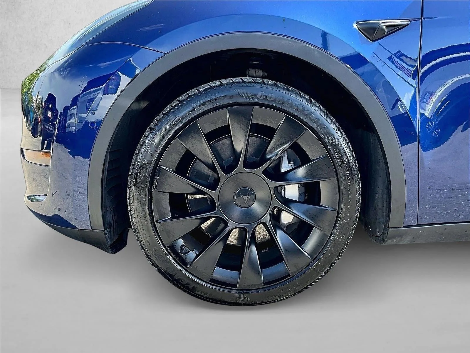 2022 Tesla Model Y Long Range photo 10