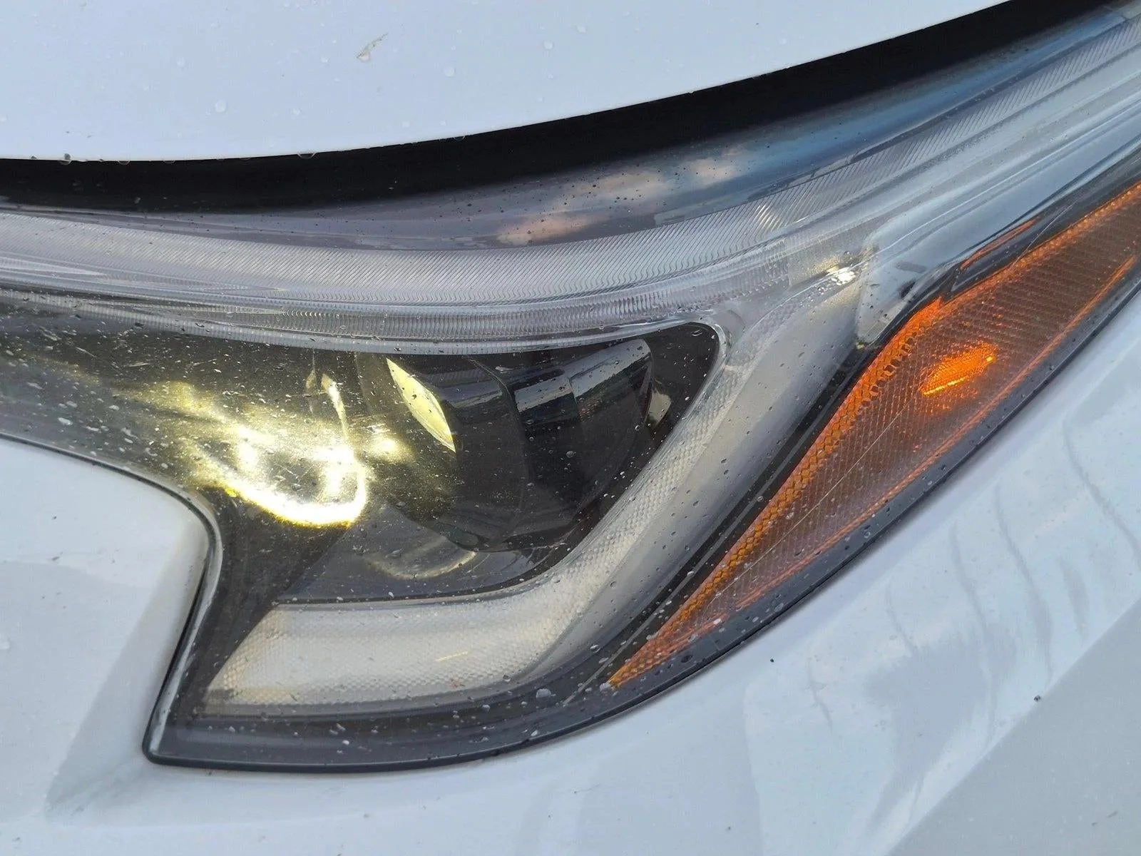 2024 Toyota Corolla SE CVT (Natl) photo 9