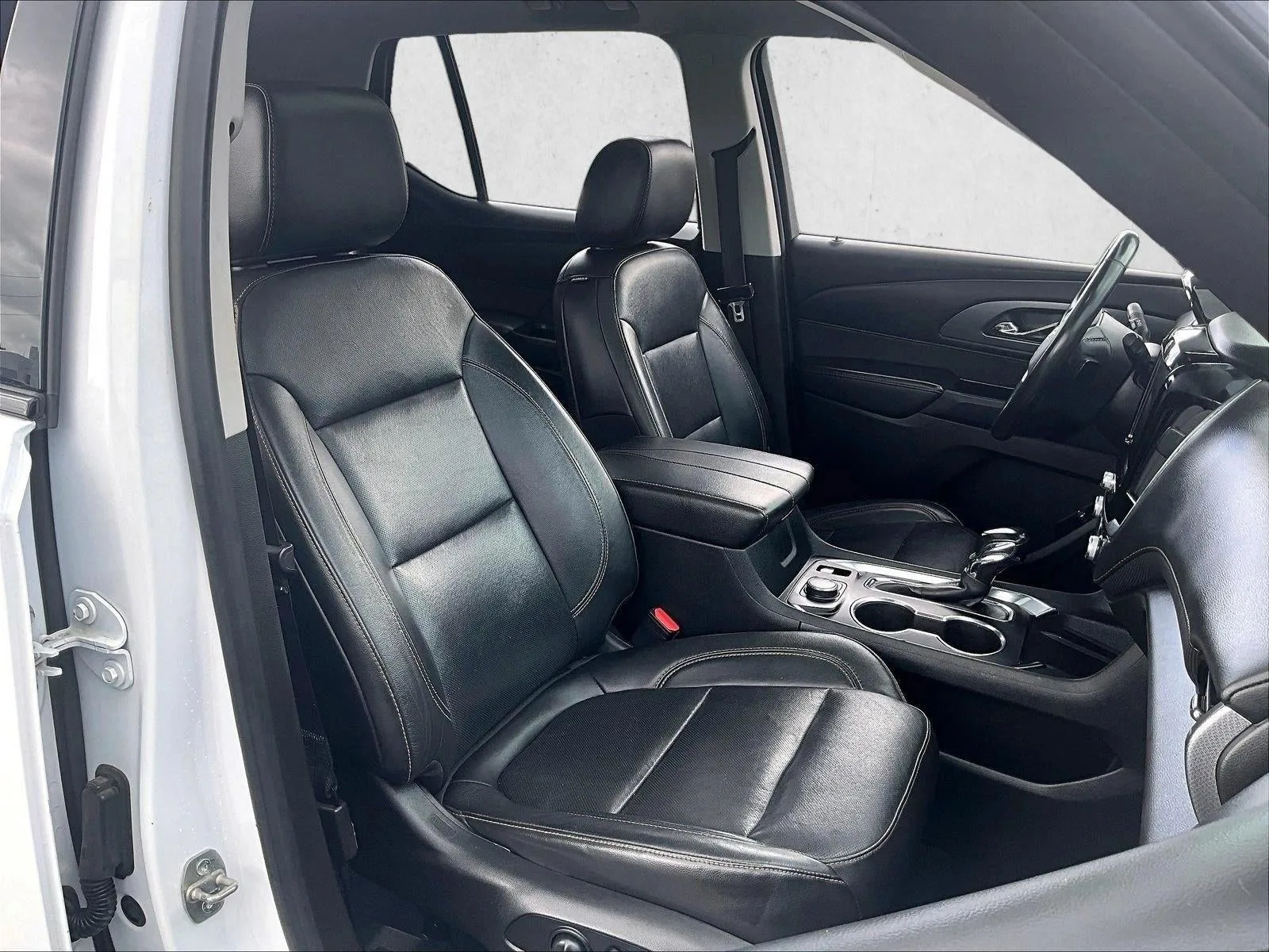 2021 Chevrolet Traverse Premier photo 9