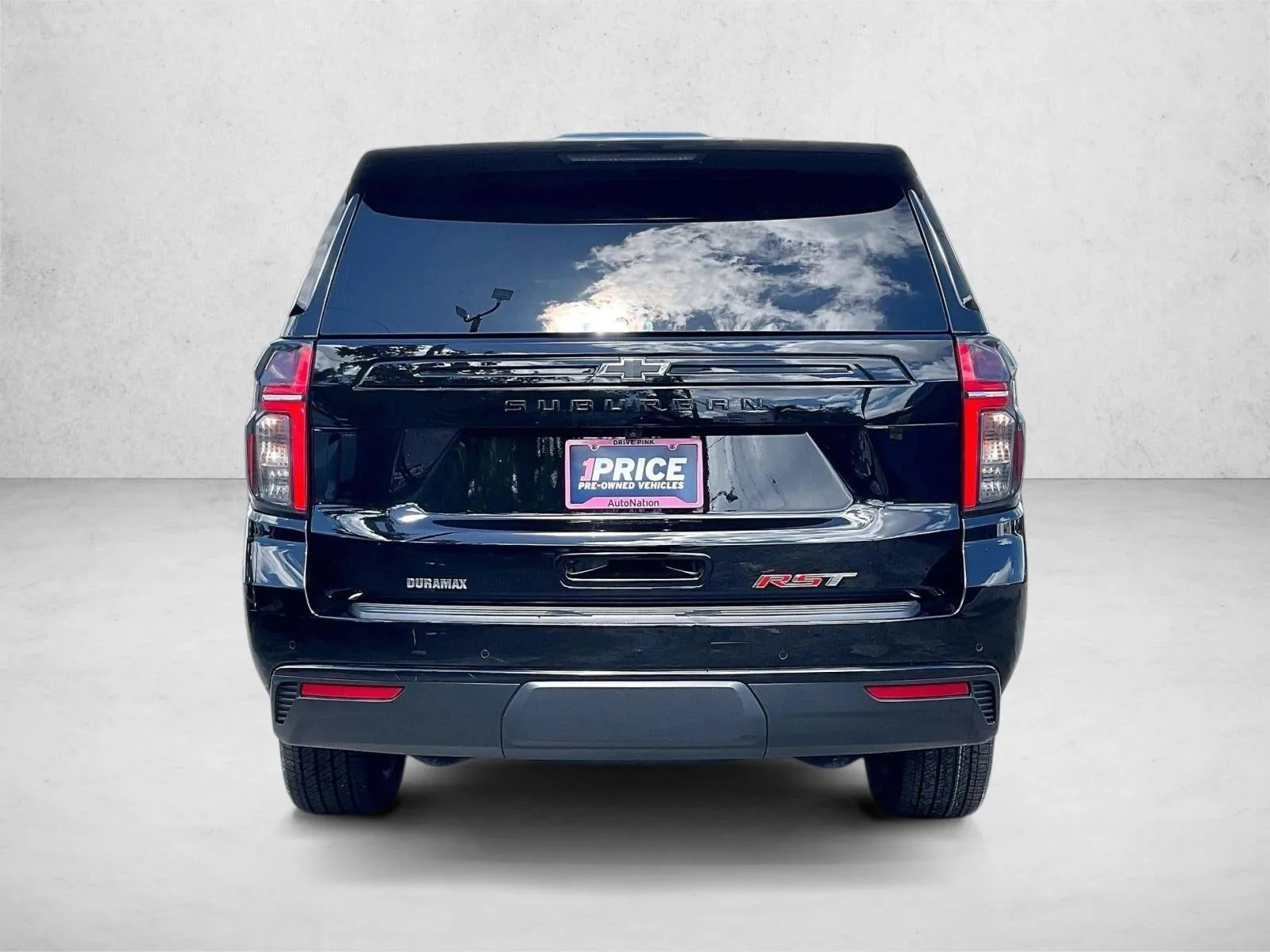 2024 Chevrolet Suburban RST photo 4