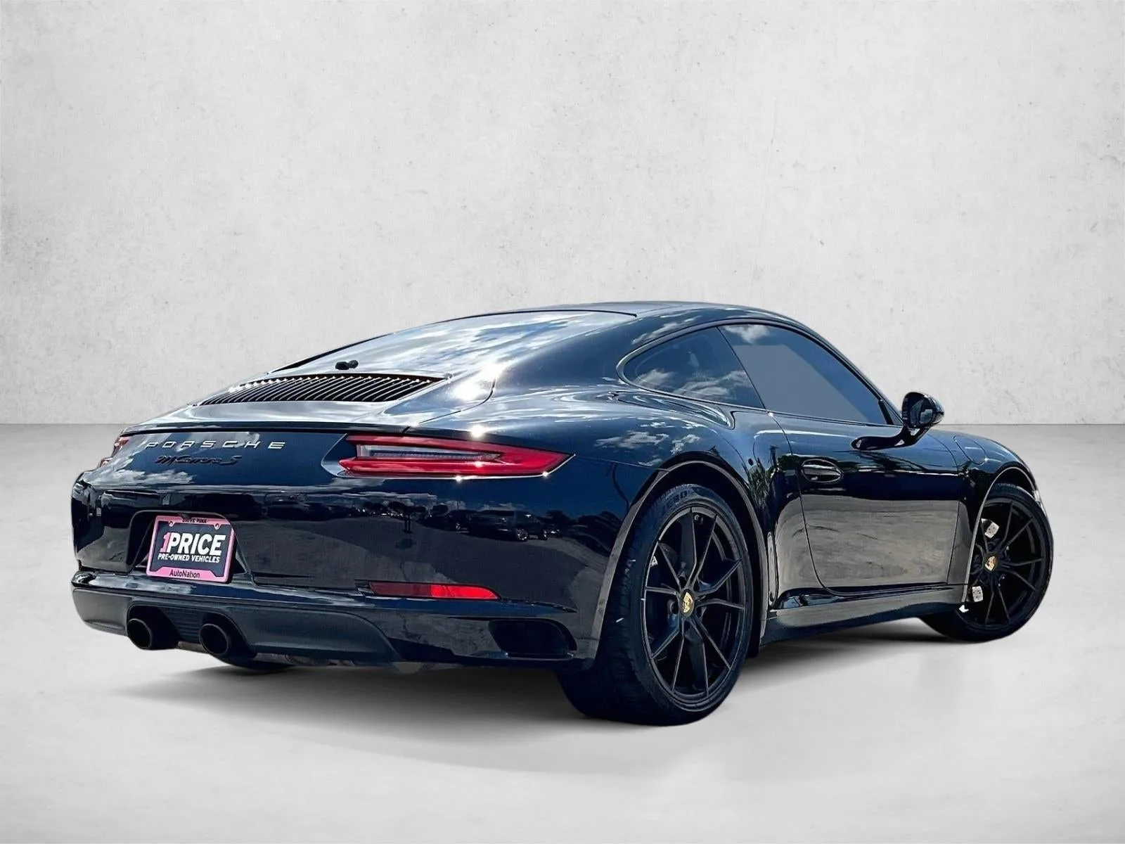 2018 Porsche 911 Carrera S photo 2