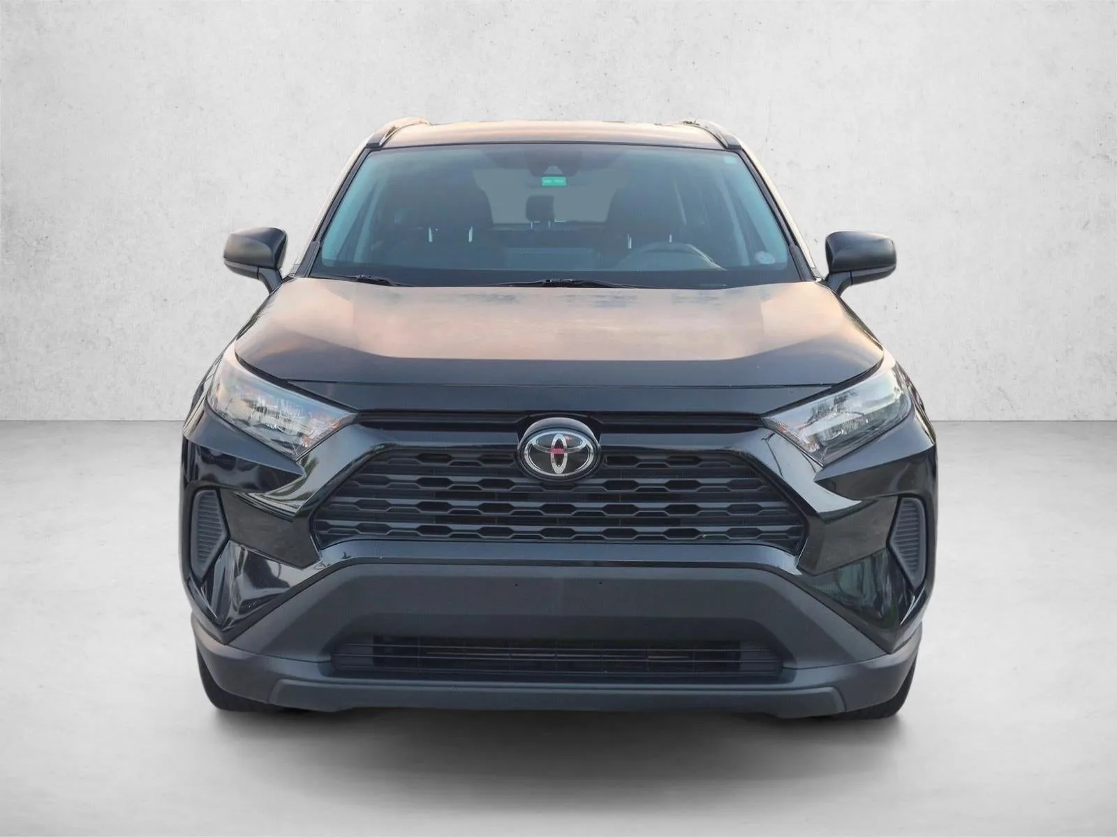 2021 Toyota RAV4 LE AWD (Natl) photo 2