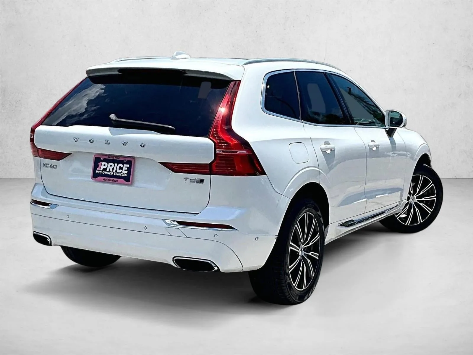 2019 Volvo XC60 T5 Inscription photo 2