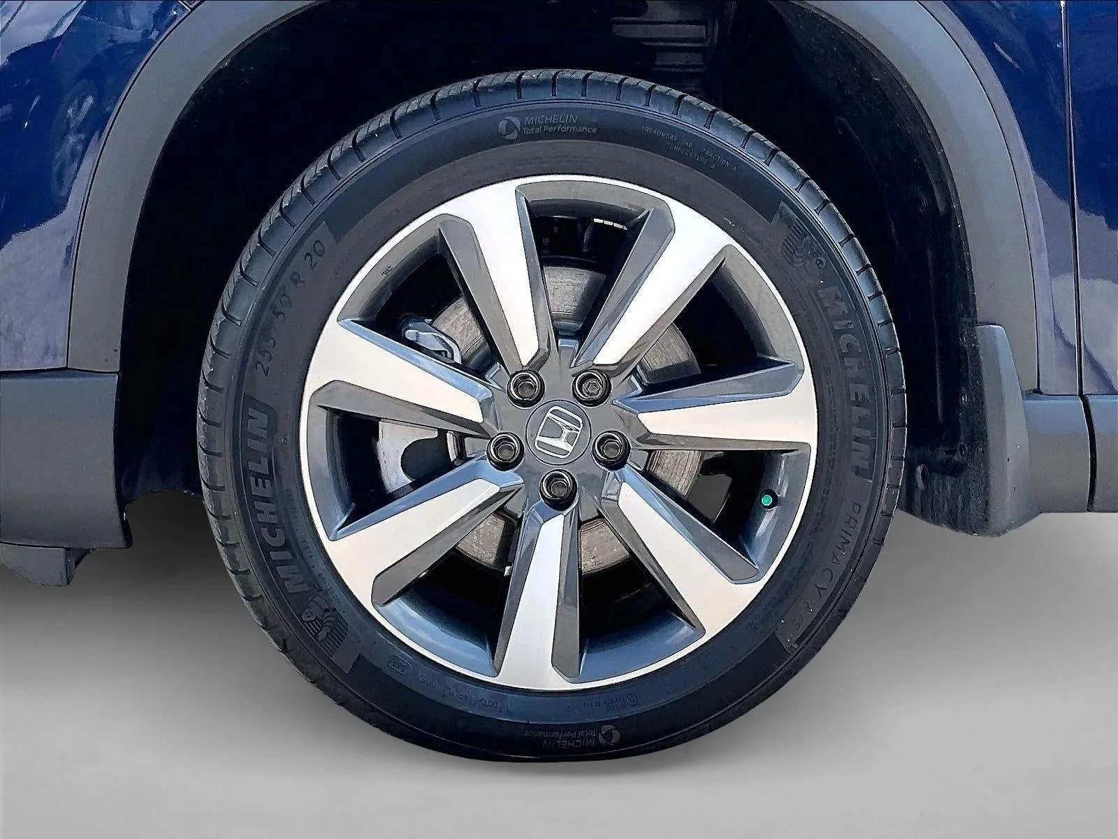 2025 Honda Pilot Touring photo 10