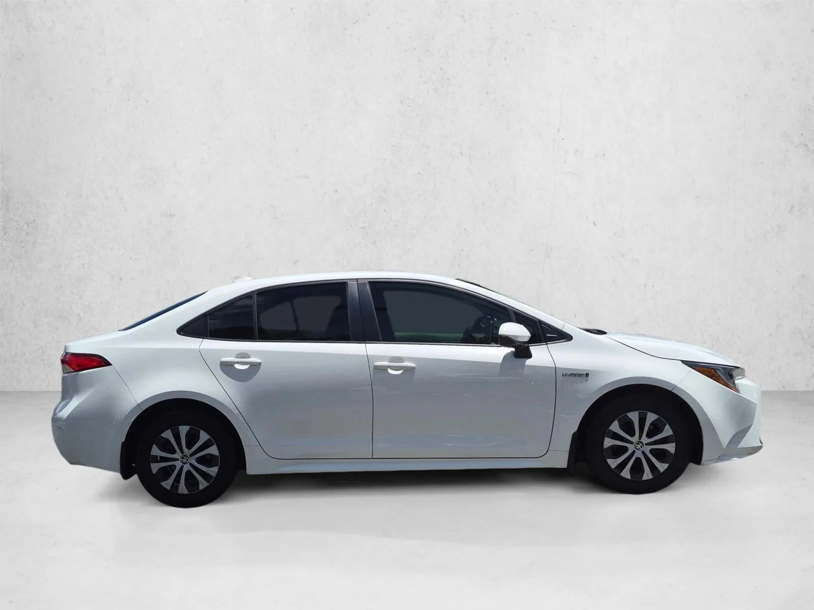 2021 Toyota Corolla Hybrid LE CVT (Natl) photo 4
