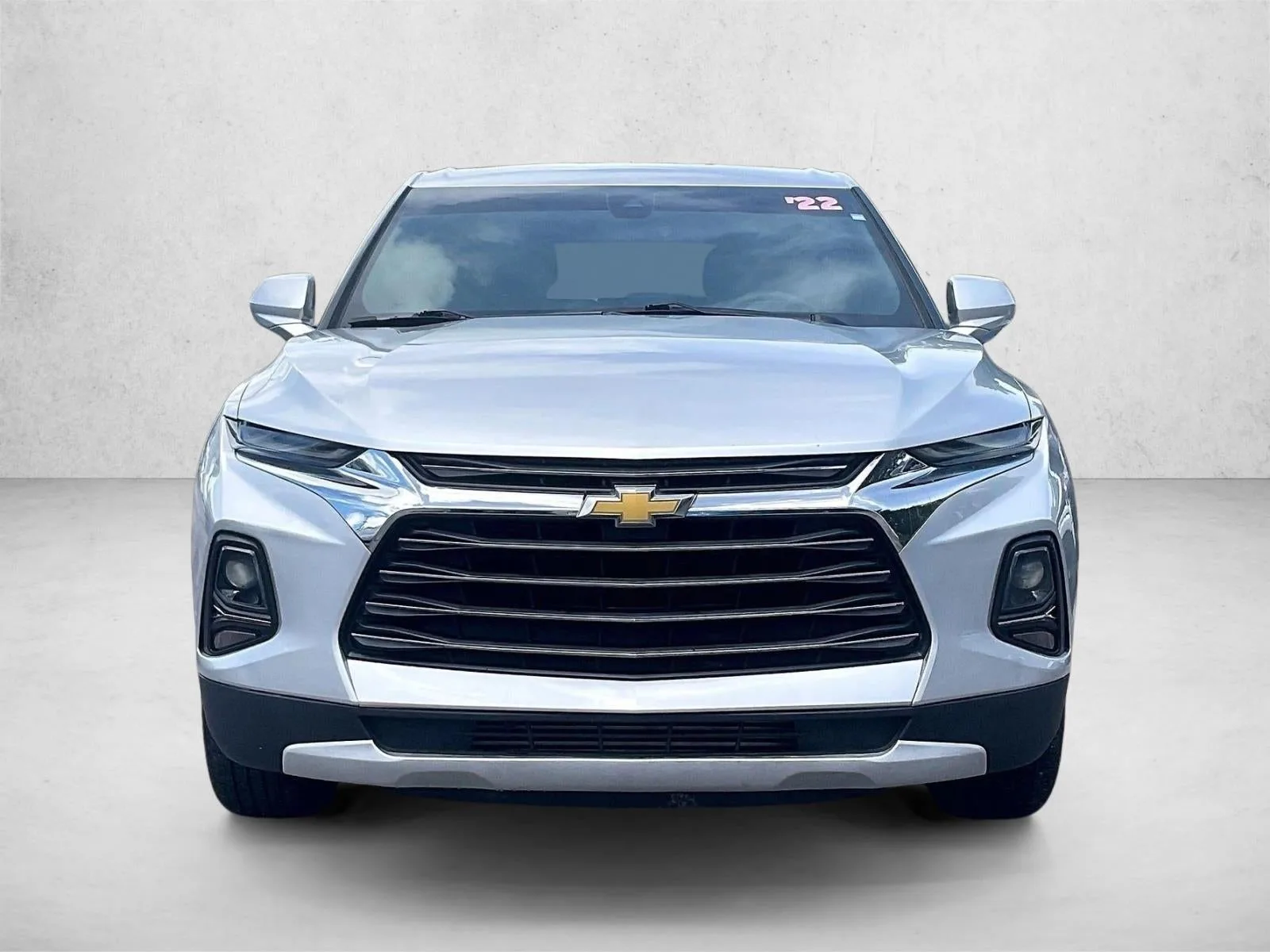 2022 Chevrolet Blazer LT photo 2