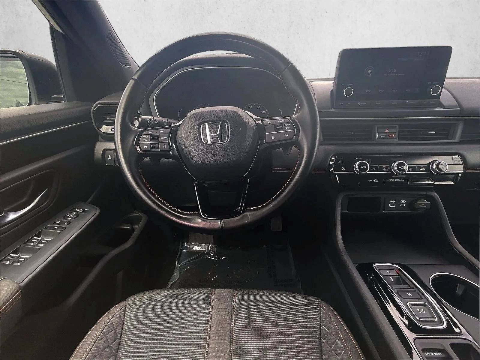 2025 Honda Pilot Sport photo 7