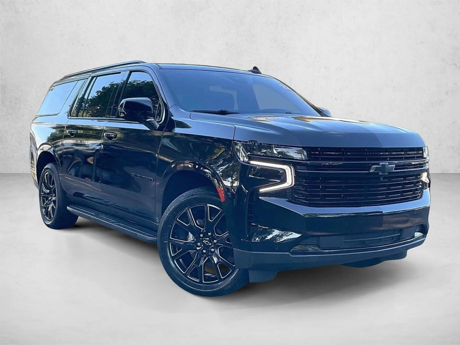 2023 Chevrolet Suburban RST photo 12