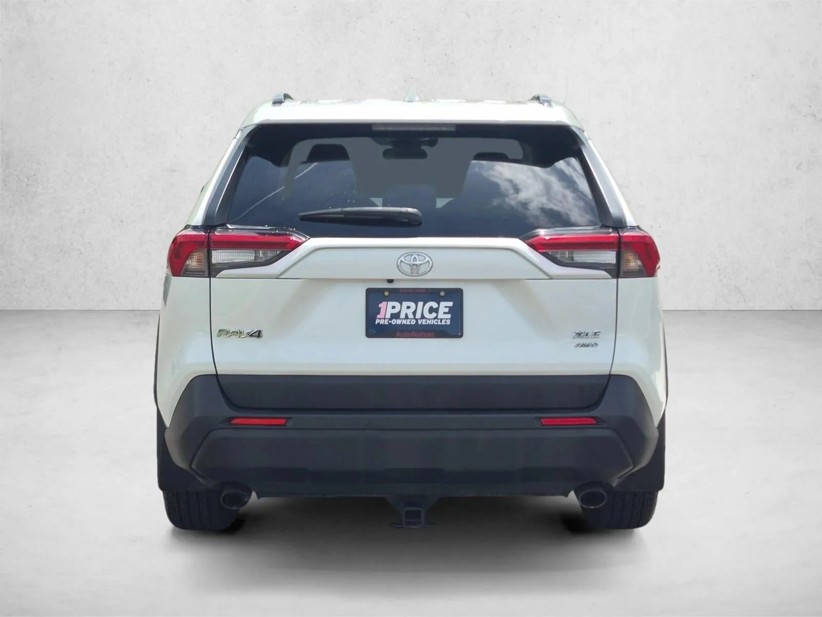 2022 Toyota RAV4 XLE Premium photo 7