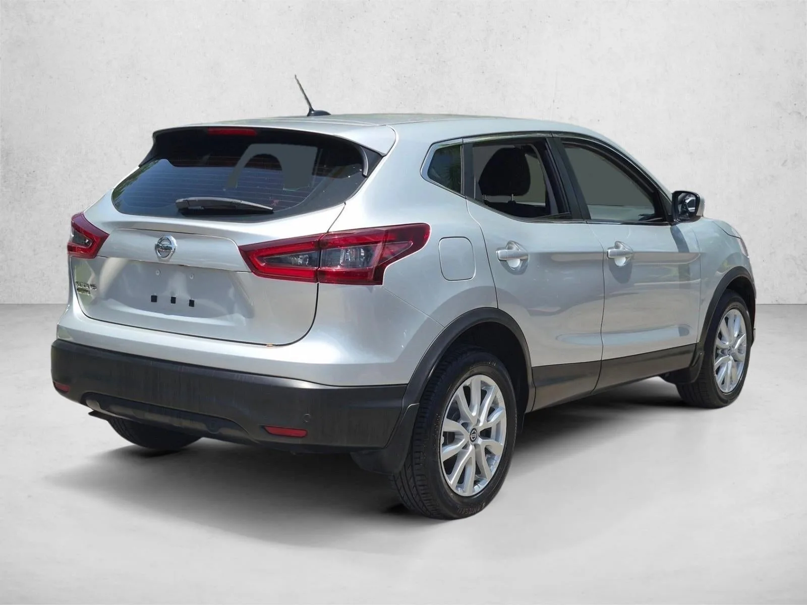 2021 Nissan Rogue Sport FWD S photo 5