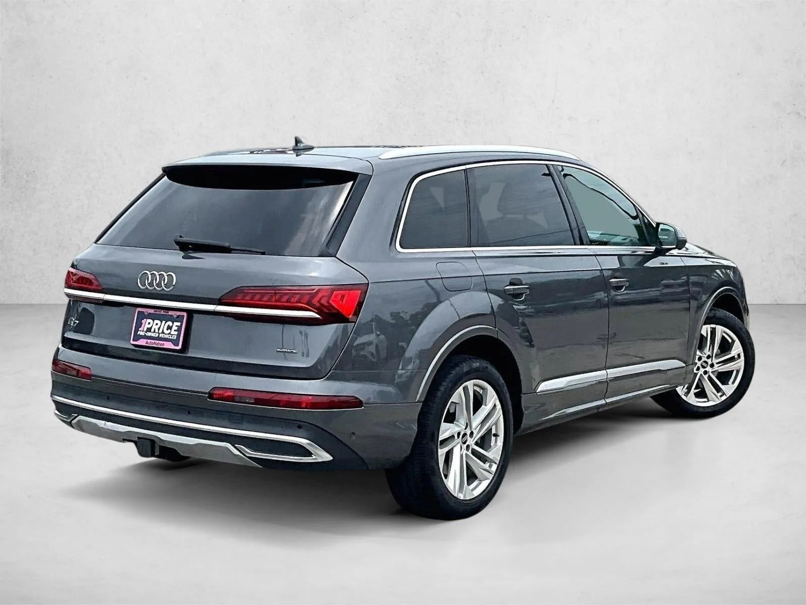 2022 Audi Q7 Premium 45 TFSI quattro Tiptronic photo 2