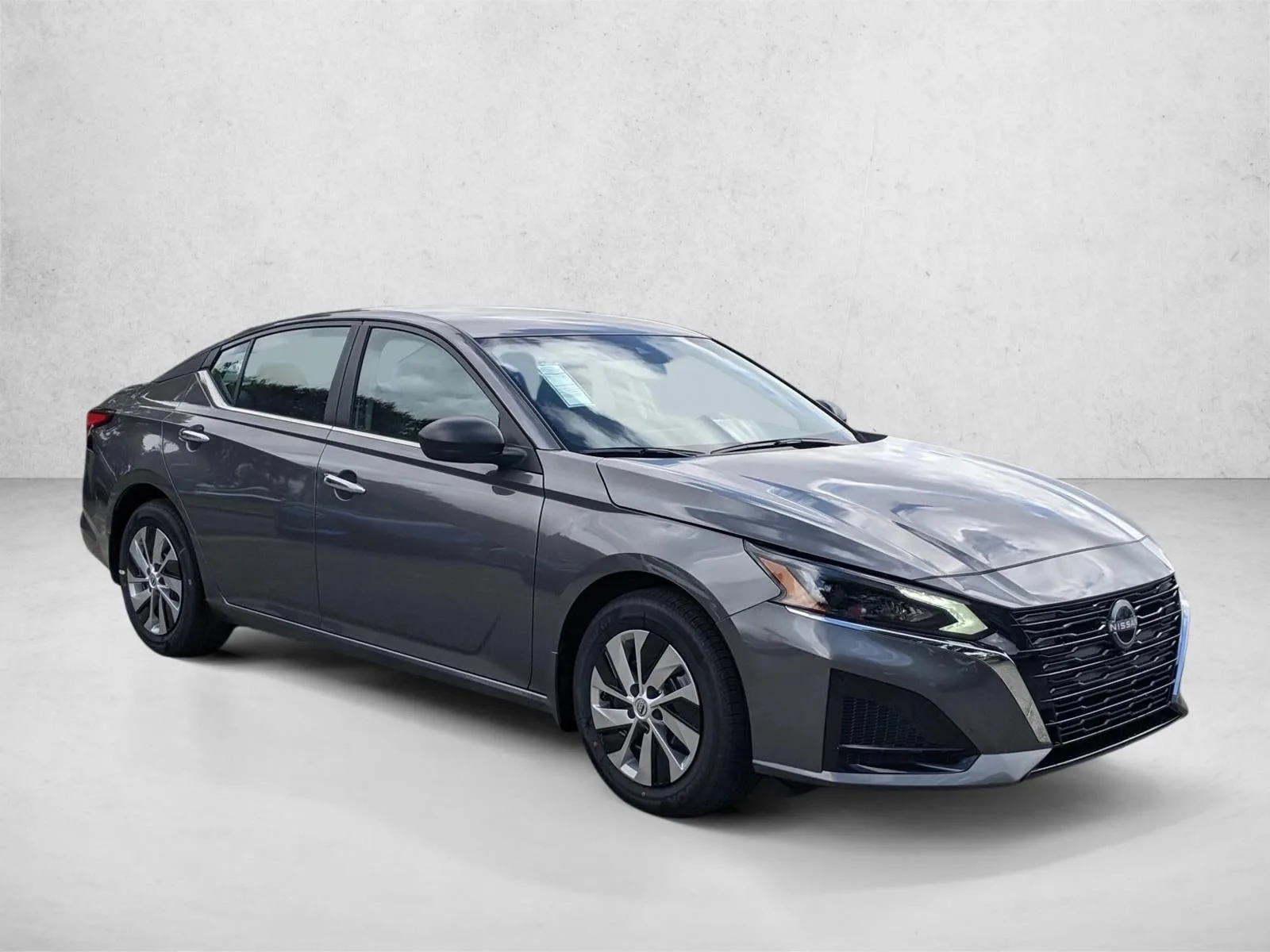 2025 Nissan Altima S FWD photo 6