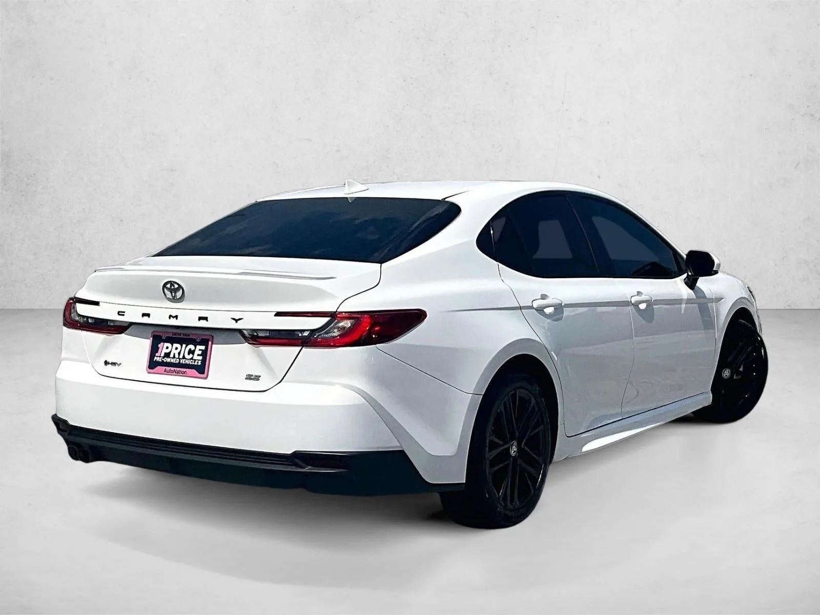 2025 Toyota Camry SE photo 2